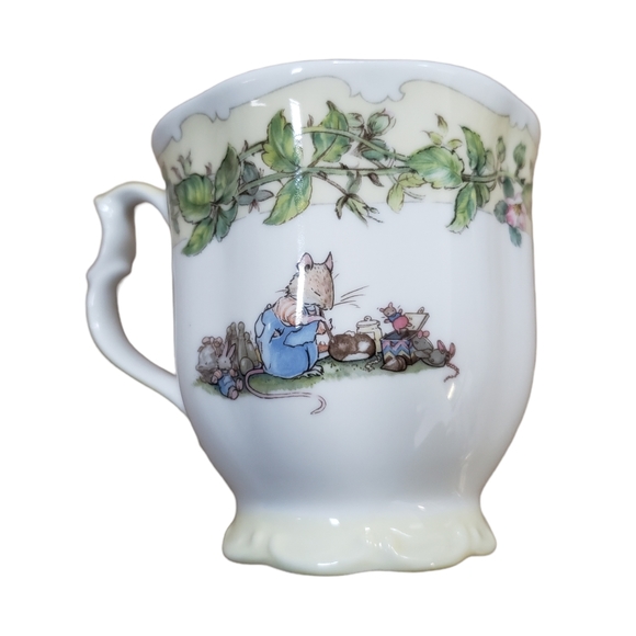 Royal Doulton Brambly Hedge Spring and Summer Mugs (2) - Picture 6 of 14